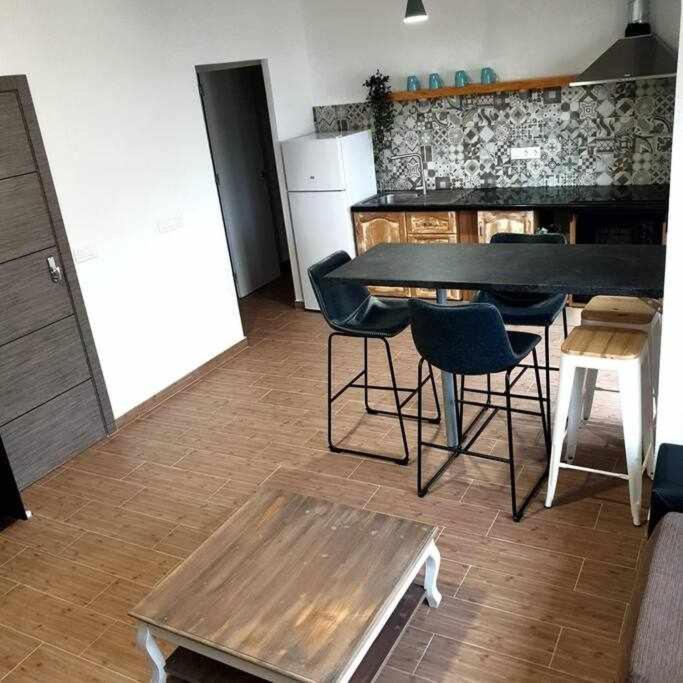 Apartamentos Terra Y Onix Zona Centro Елда Екстериор снимка