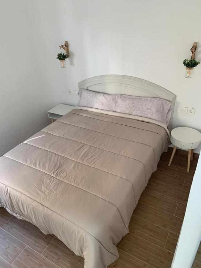 Apartamentos Terra Y Onix Zona Centro Елда Екстериор снимка