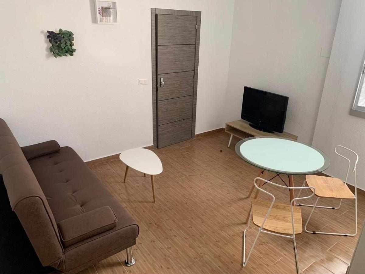 Apartamentos Terra Y Onix Zona Centro Елда Екстериор снимка