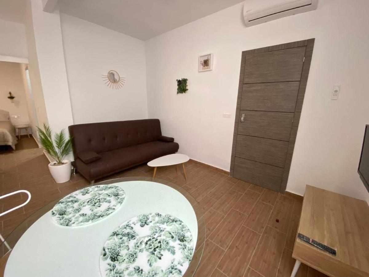 Apartamentos Terra Y Onix Zona Centro Елда Екстериор снимка